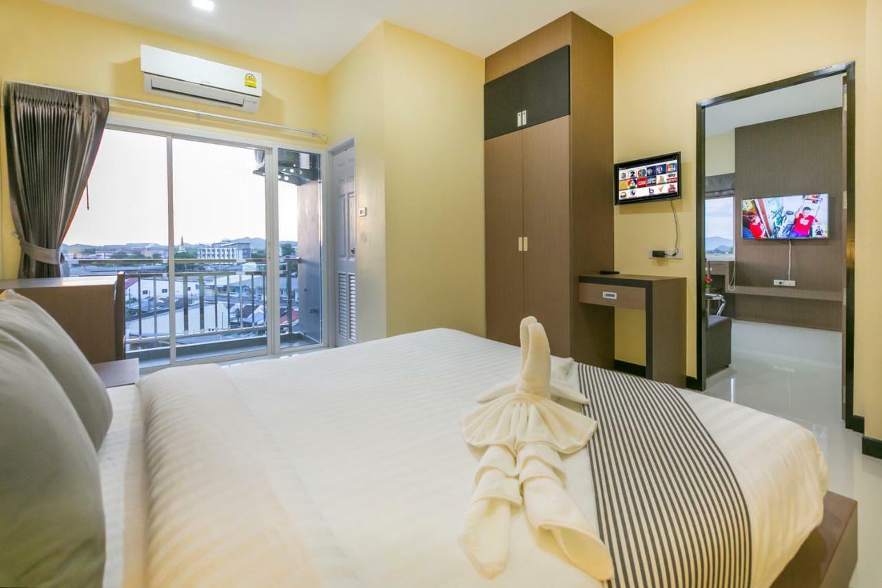 ตะวันอพาร์ทเม้นท์โฮเทลthawanapartmenthotel Satun Exterior foto